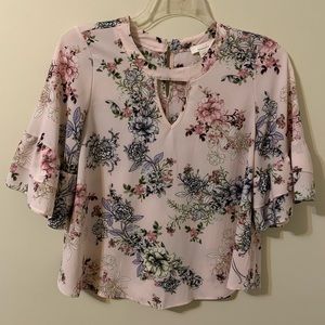 URBAN ROMANTICS Floral Top size Medium